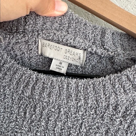 Barefoot Dreams CozyChic Lite Gray Crewneck Sweater M - Picture 3 of 5